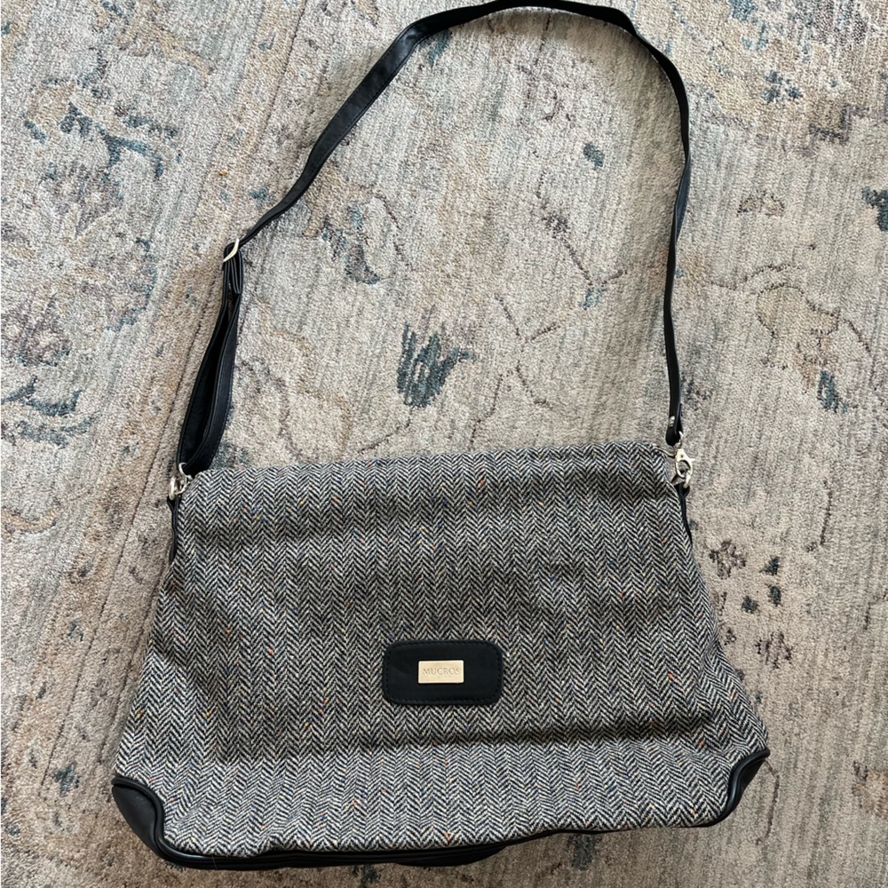 Chic Black and Gray Herringbone Shoulder Bag